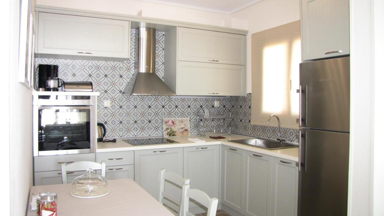Sunset Suites Лефокастро Екстериор снимка